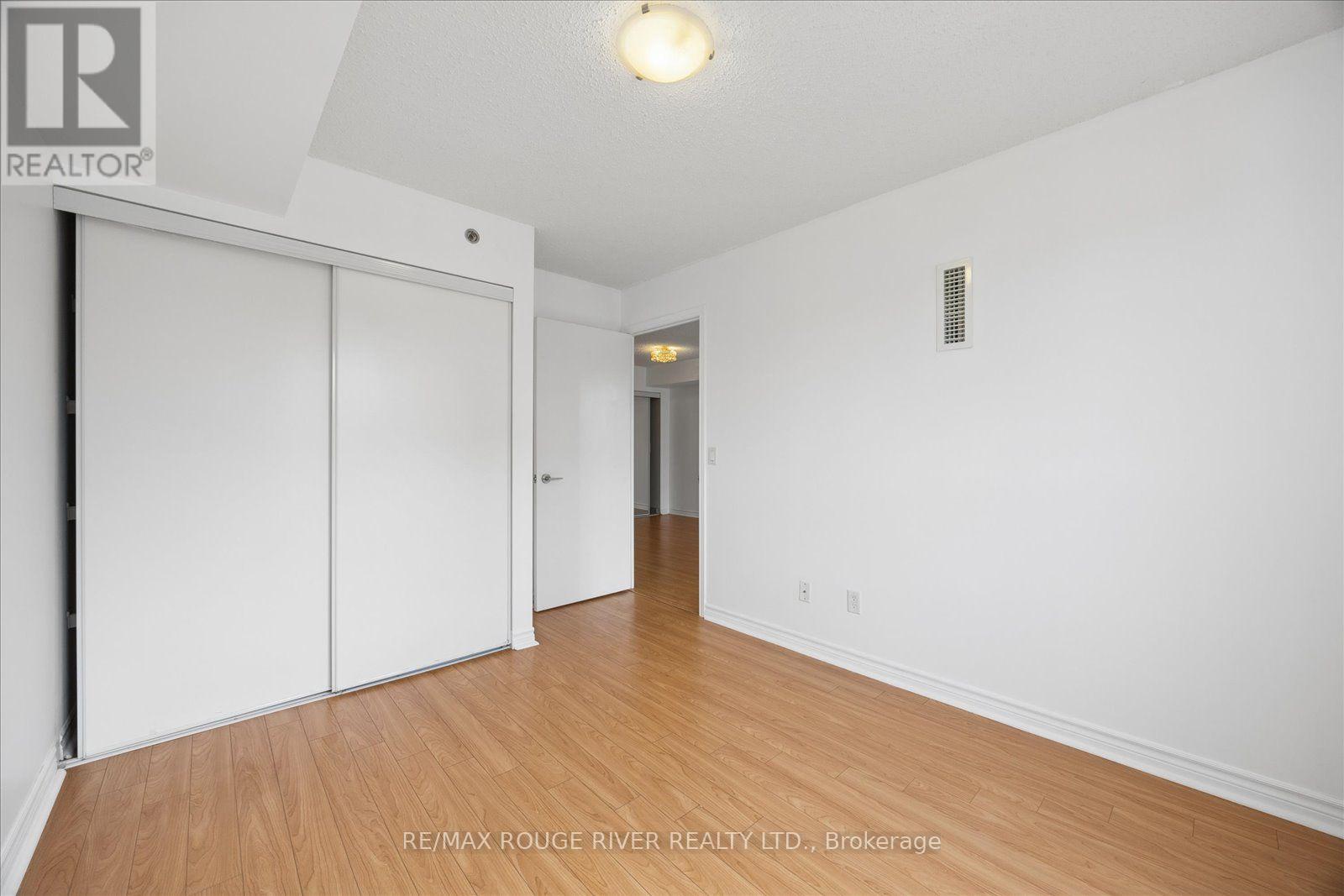 330 - 35 Saranac Boulevard, Toronto, Ontario  M6A 2G4 - Photo 11 - C13667688