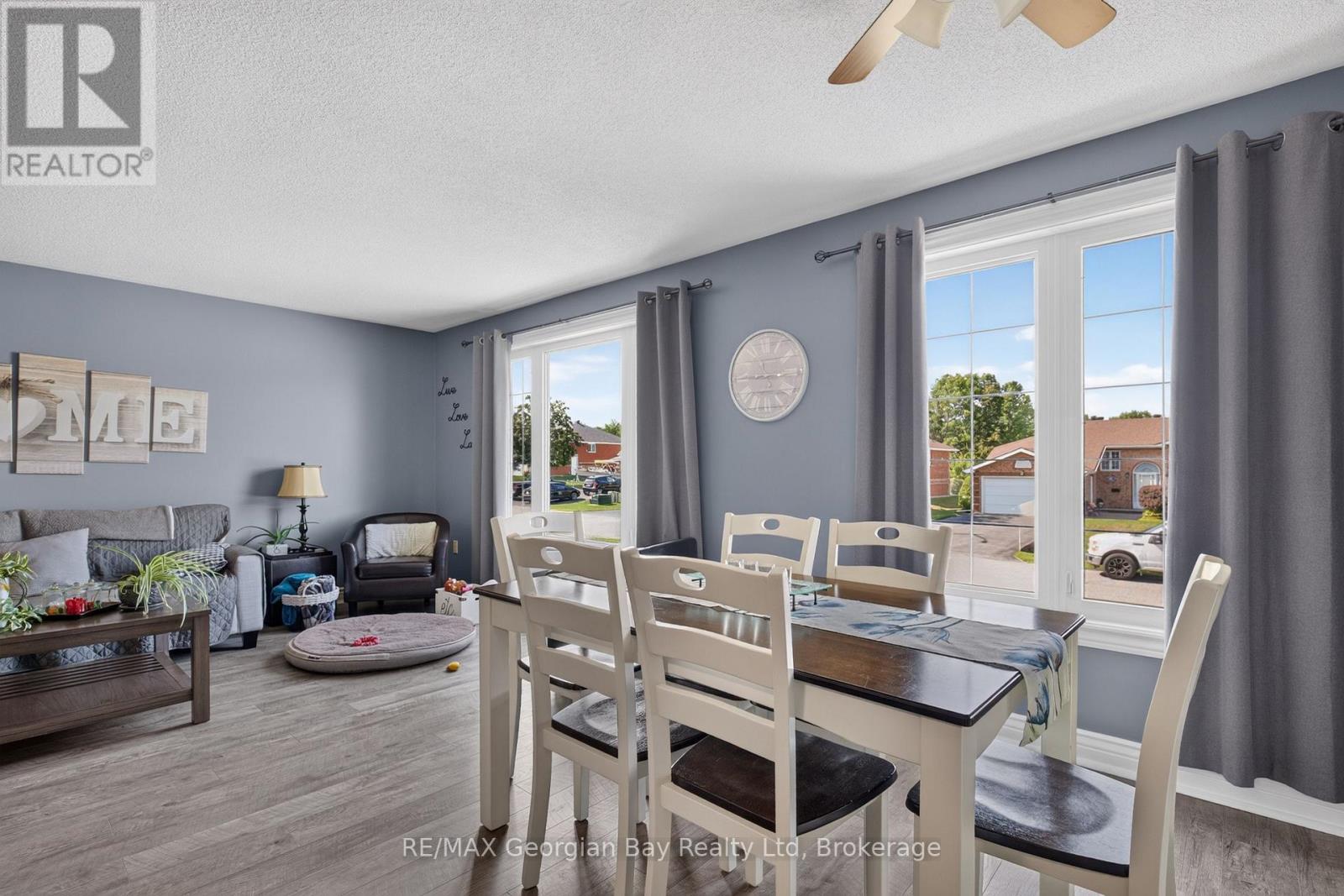 3 Copeland Street, Penetanguishene, Ontario  L9M 1K3 - Photo 7 - S13667698