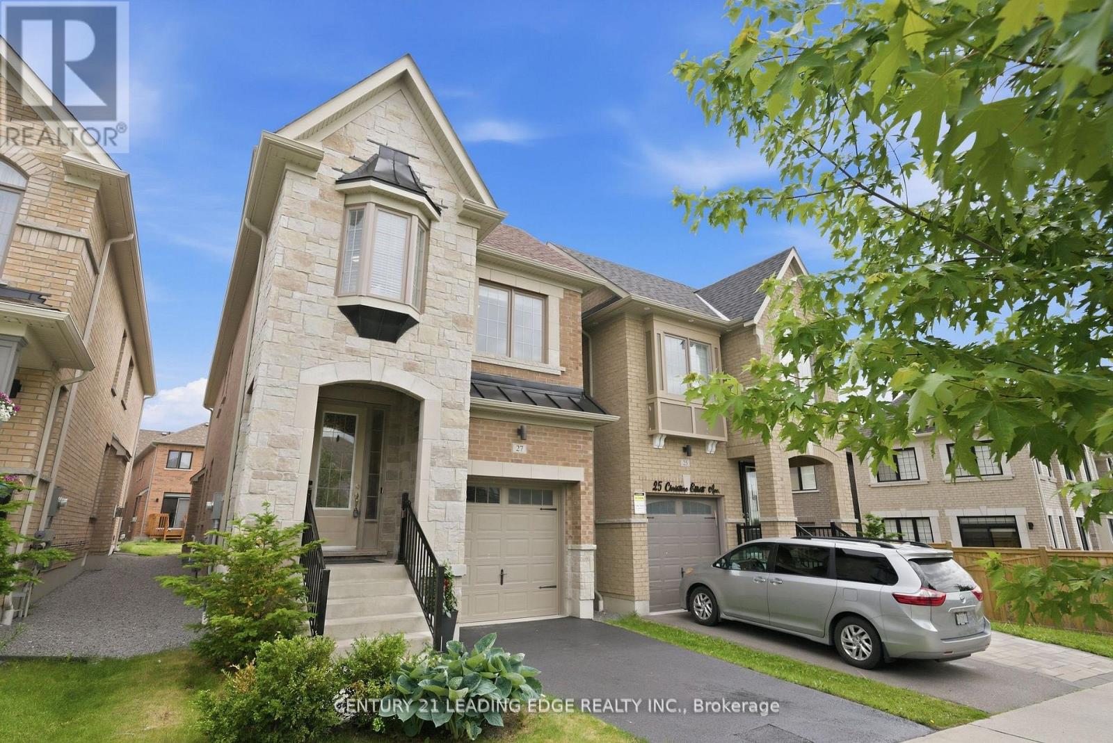 27 Christine Elliott Avenue, Whitby, Ontario  L1P 0B8 - Photo 2 - E13667628