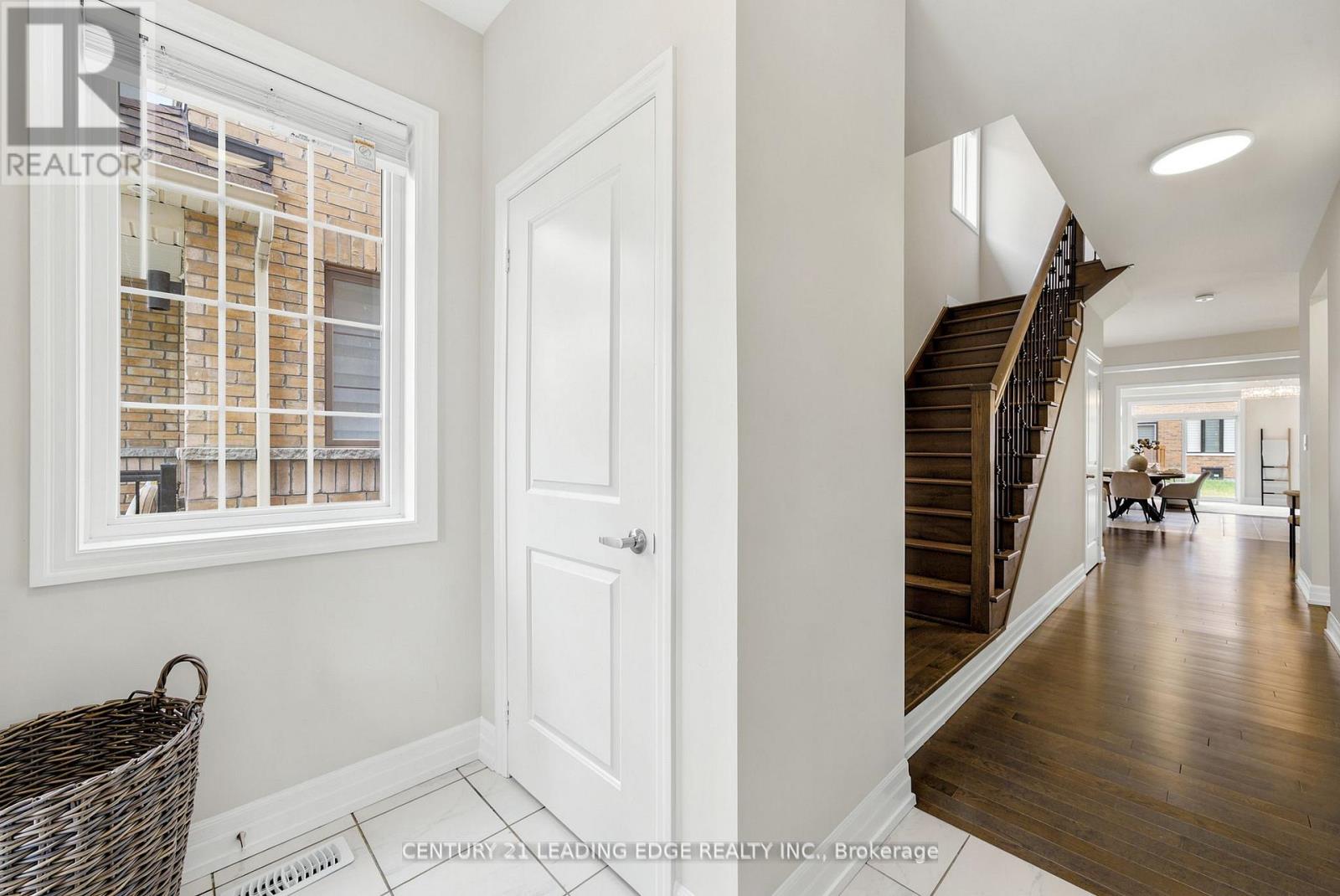 27 Christine Elliott Avenue, Whitby, Ontario  L1P 0B8 - Photo 5 - E13667628