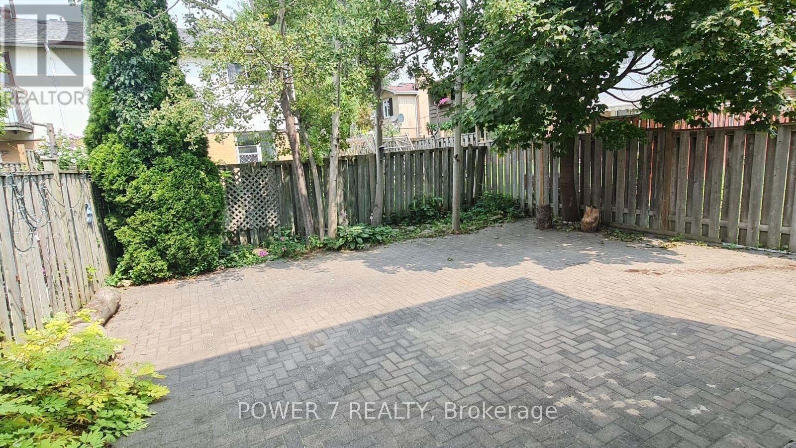139 Carolbreen Square, Toronto, Ontario  M1V 1J1 - Photo 19 - E13667714