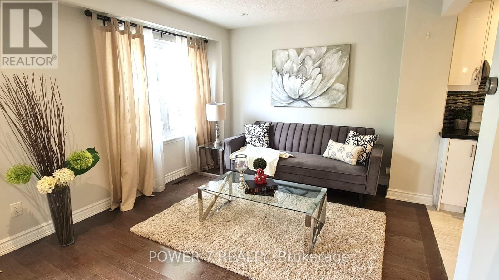 139 Carolbreen Square, Toronto, Ontario  M1V 1J1 - Photo 3 - E13667714