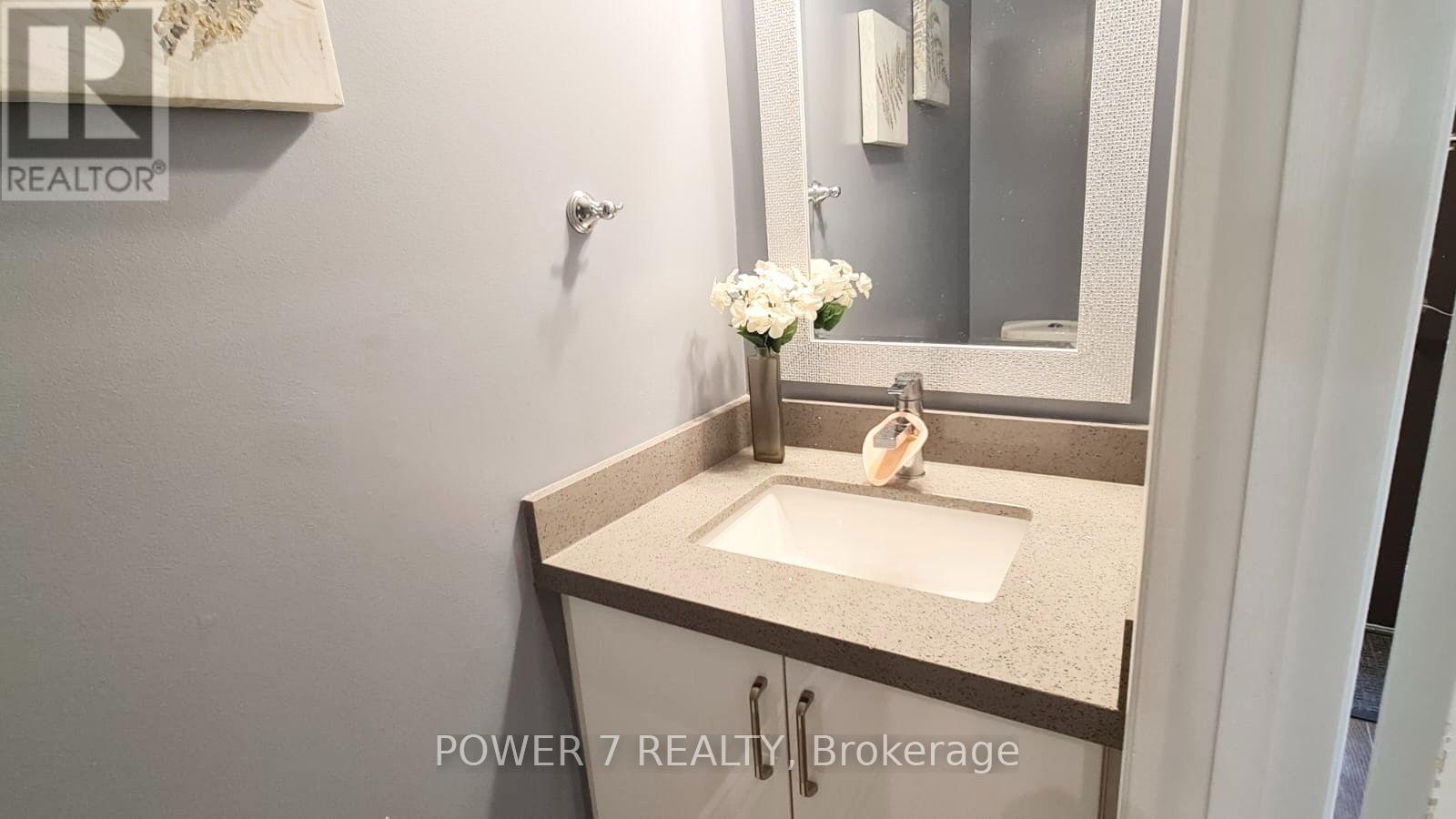 139 Carolbreen Square, Toronto, Ontario  M1V 1J1 - Photo 9 - E13667714