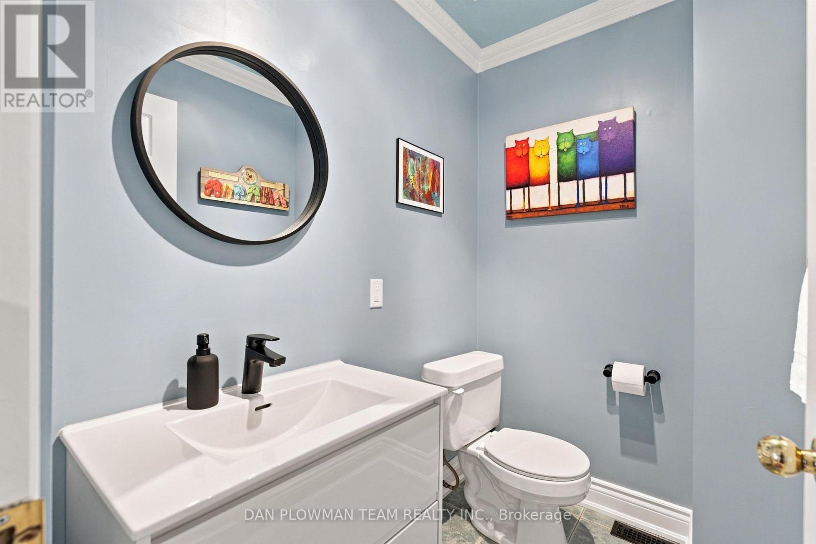52 Wells Crescent, Whitby, Ontario  L1M 1C9 - Photo 19 - E13667732