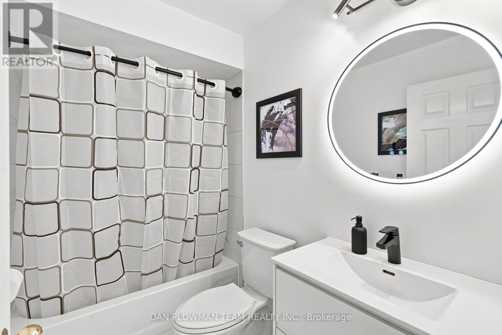 52 Wells Crescent, Whitby, Ontario  L1M 1C9 - Photo 32 - E13667732