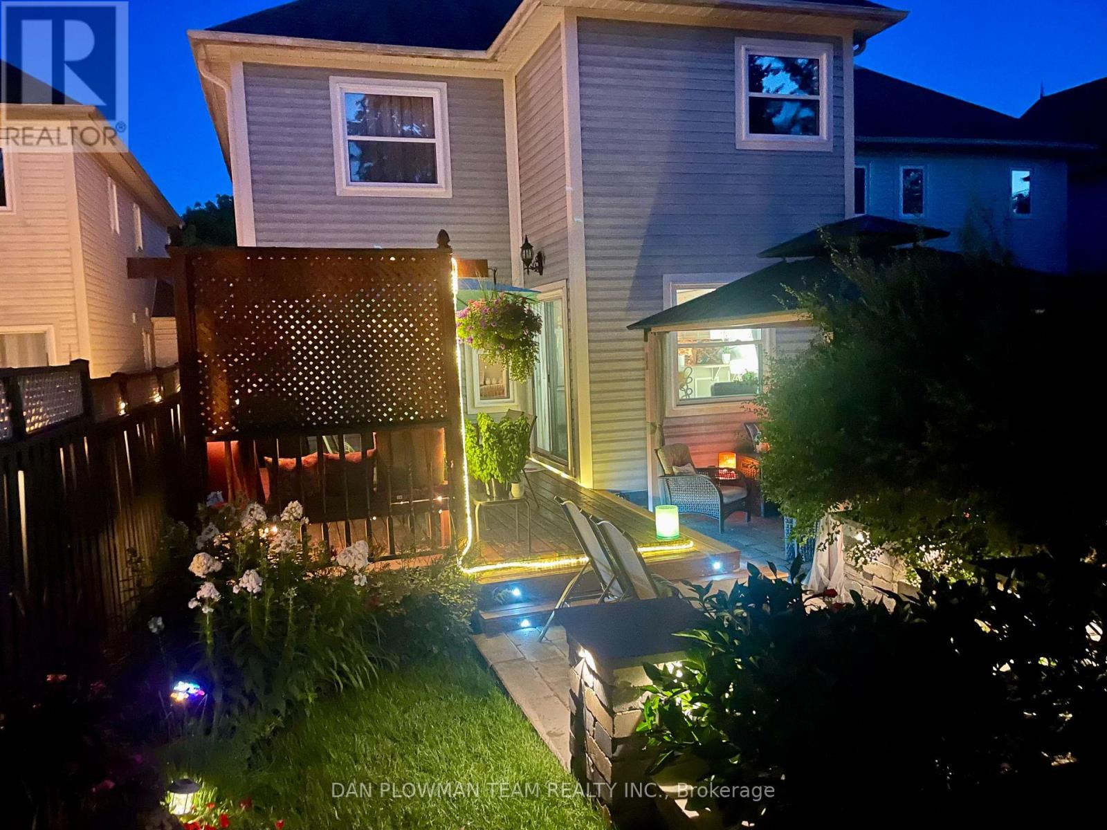 52 Wells Crescent, Whitby, Ontario  L1M 1C9 - Photo 37 - E13667732