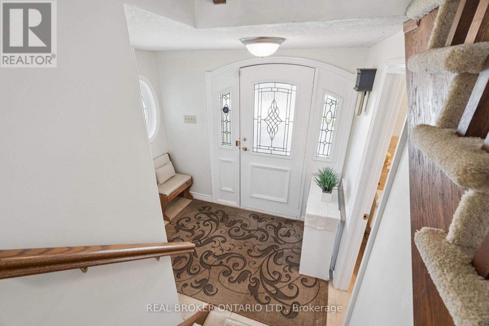 695 Front Road, Pickering, Ontario  L1W 1P1 - Photo 7 - E13667756