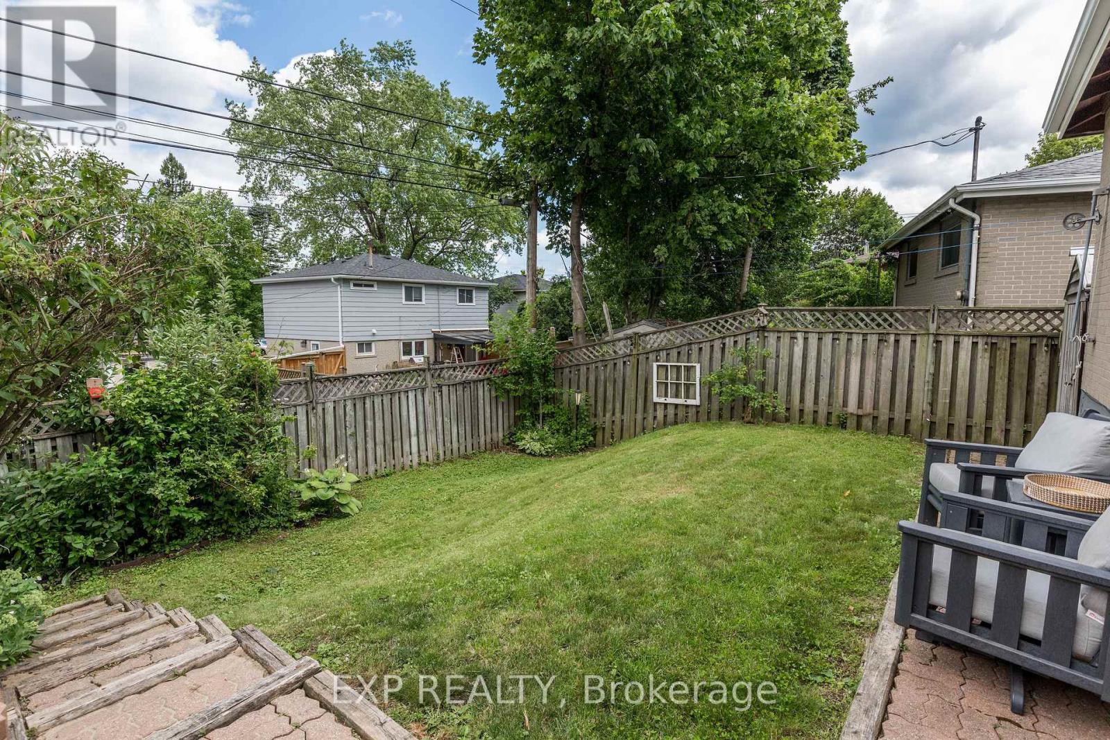 825 Bem Avenue, Pickering, Ontario  L1W 1X2 - Photo 34 - E13667818