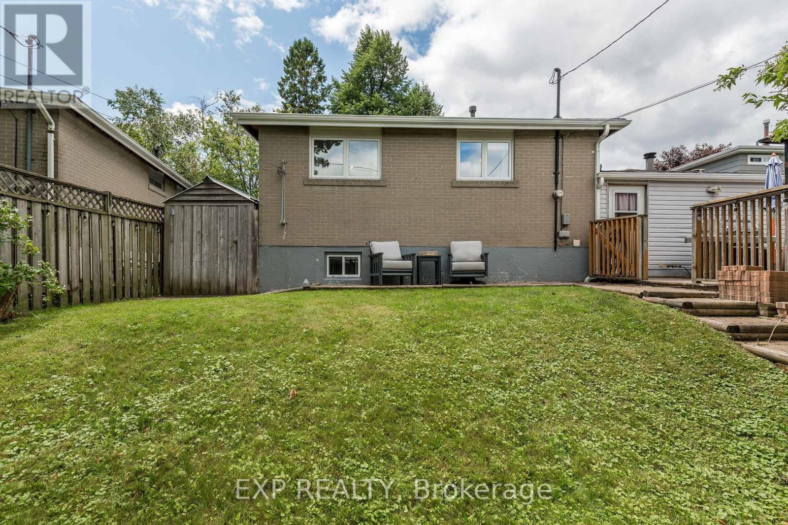 825 Bem Avenue, Pickering, Ontario  L1W 1X2 - Photo 36 - E13667818
