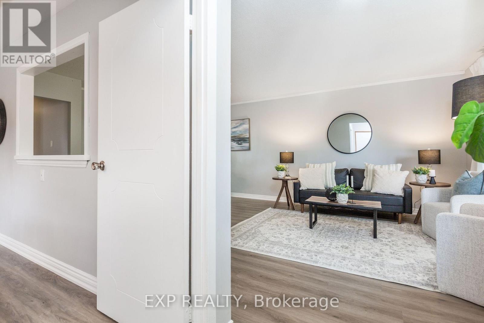 825 Bem Avenue, Pickering, Ontario  L1W 1X2 - Photo 7 - E13667818