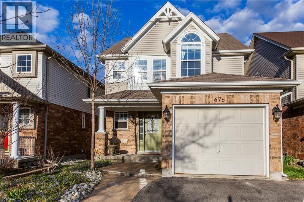 676 BONAVISTA Drive, Waterloo, Ontario
