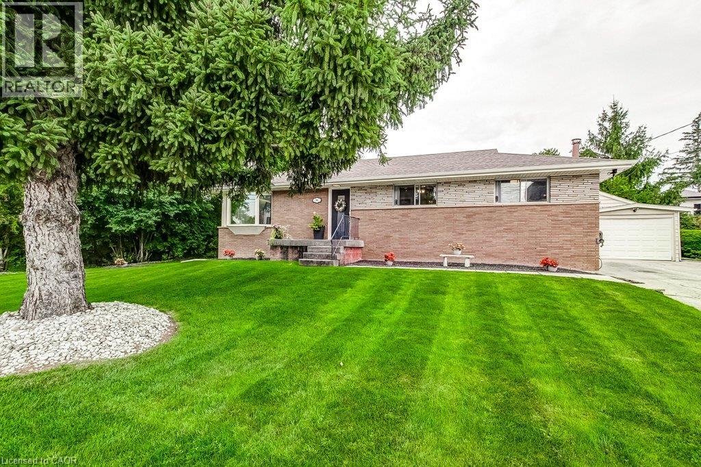 56 BARTON Street, Waterdown, Ontario