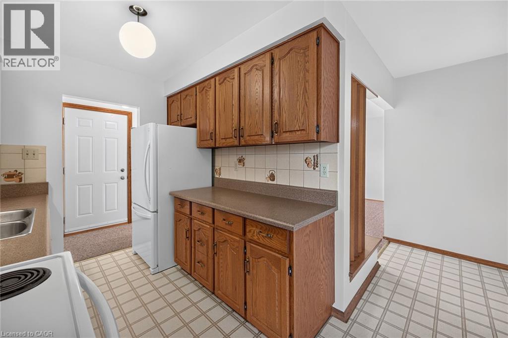70 Bishopsgate Avenue, Hamilton, Ontario  L8V 3K4 - Photo 11 - 40852151