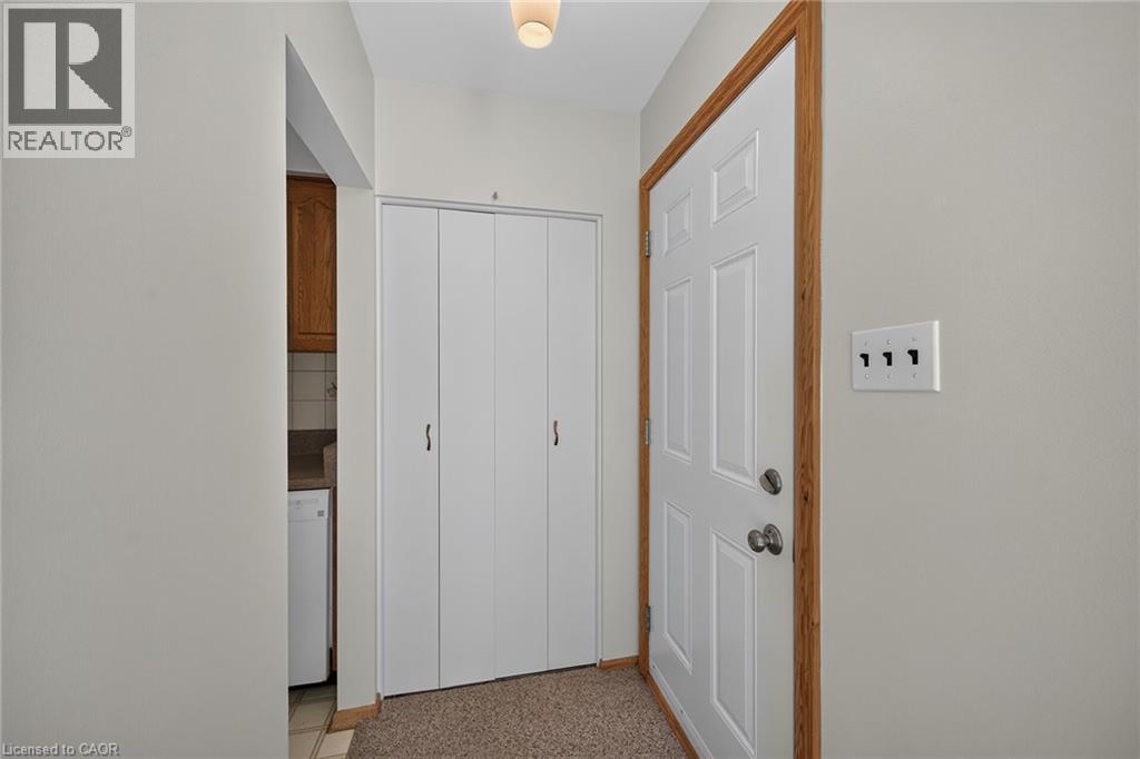 70 Bishopsgate Avenue, Hamilton, Ontario  L8V 3K4 - Photo 3 - 40852151