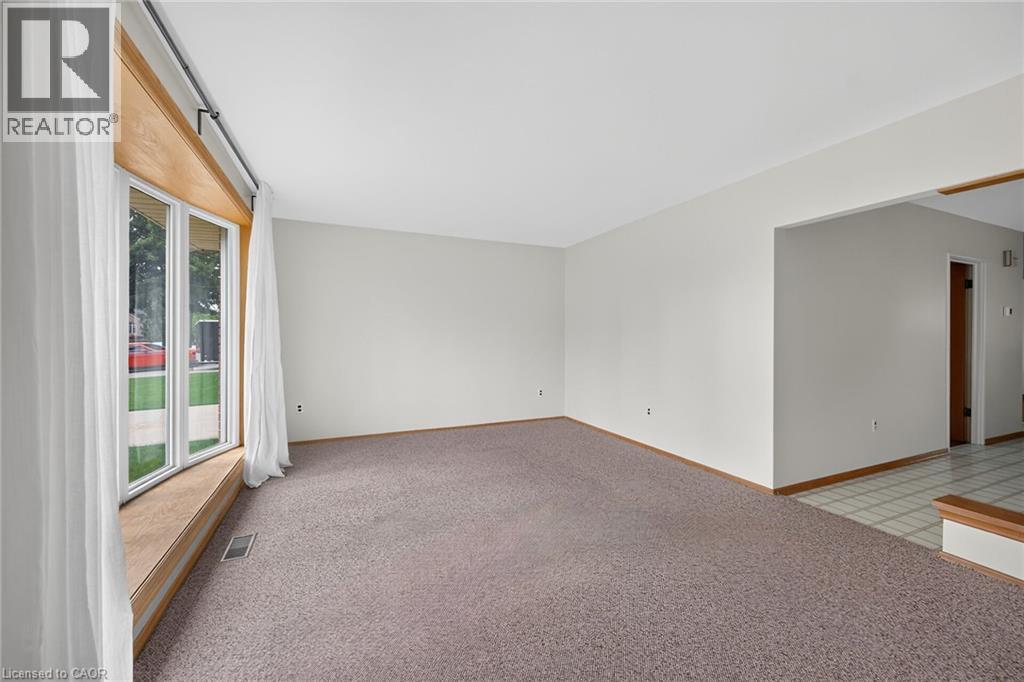 70 Bishopsgate Avenue, Hamilton, Ontario  L8V 3K4 - Photo 5 - 40852151