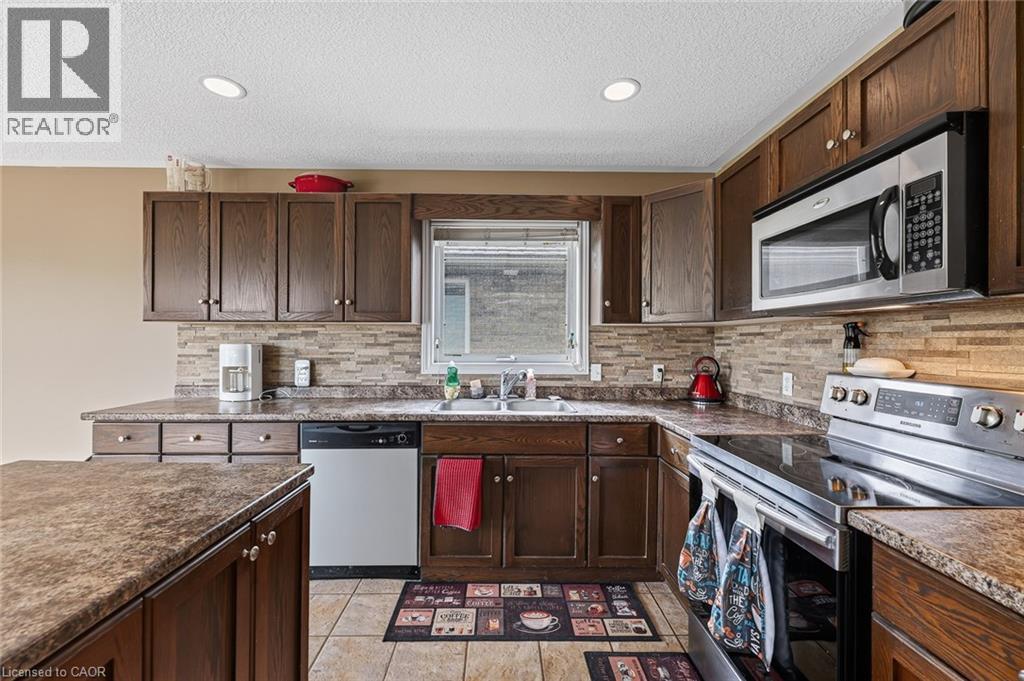 644 Hummingbird Crescent, Woodstock, Ontario  N4T 0B3 - Photo 15 - 40846052