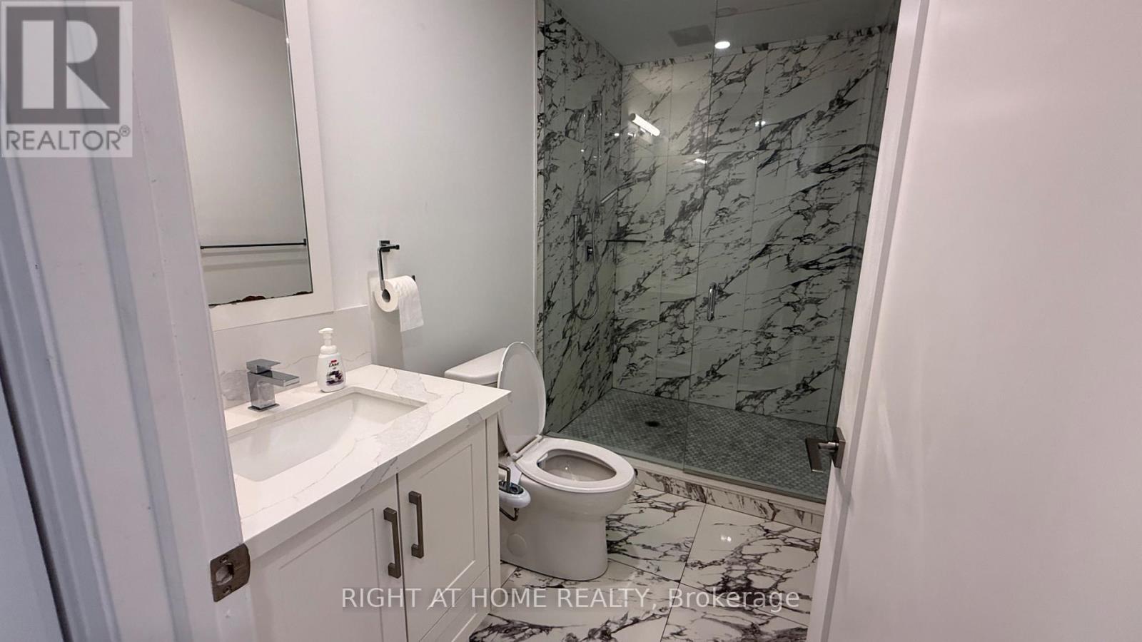 Lower - 21 Antonio Court, Toronto, Ontario  M9L 0A4 - Photo 11 - W13495982