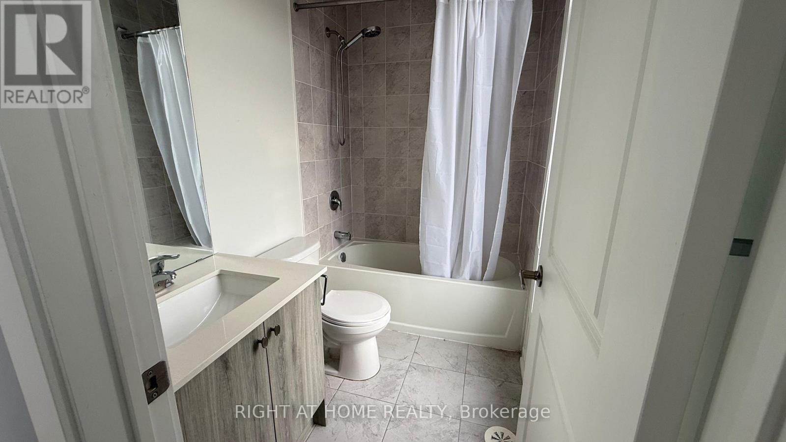 2 Lochlin Street, Vaughan, Ontario L4L 0M1 - Photo 19 - N13656592
