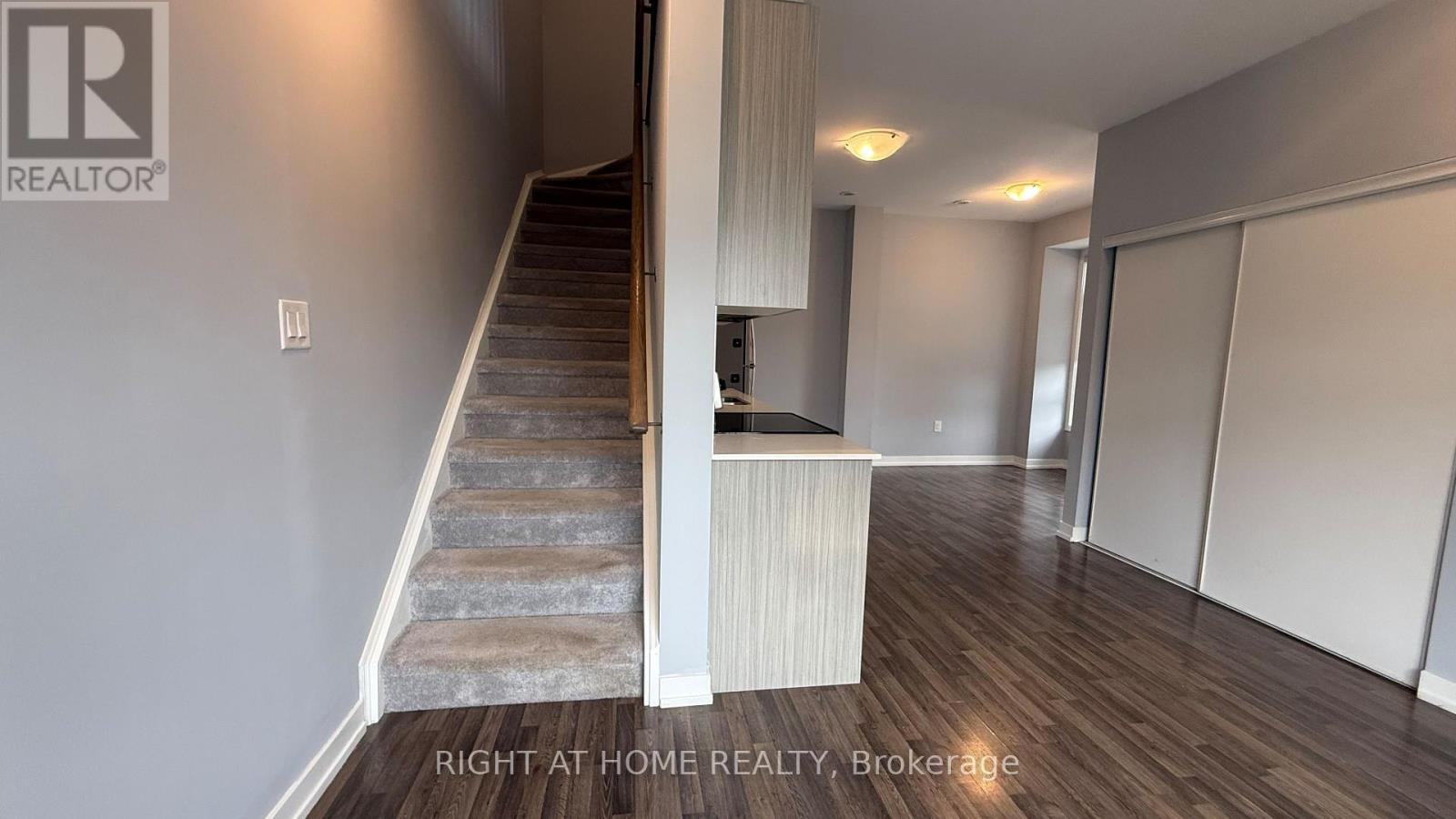 2 Lochlin Street, Vaughan, Ontario L4L 0M1 - Photo 9 - N13656592