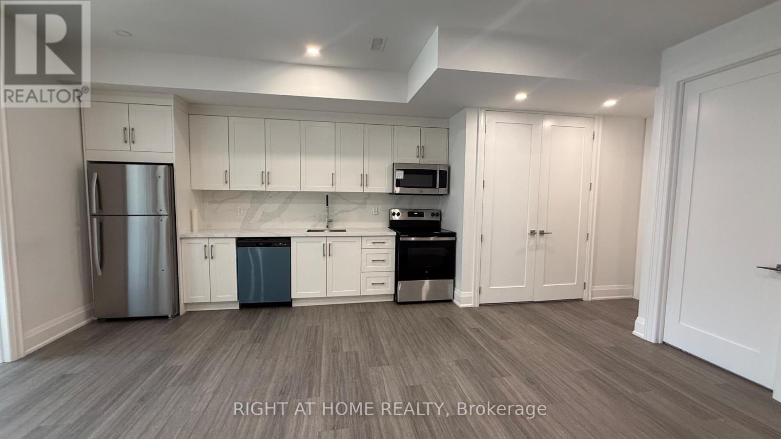 Lower - 21 Antonio Court, Toronto, Ontario  M9L 0A4 - Photo 9 - W13495982