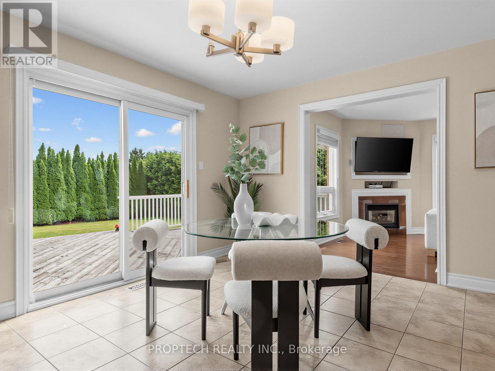 47 Topham Crescent, Richmond Hill, Ontario  L4C 9H1 - Photo 11 - N13667632
