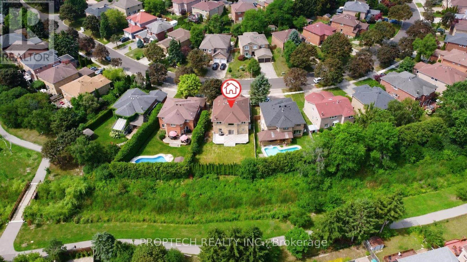 47 Topham Crescent, Richmond Hill, Ontario  L4C 9H1 - Photo 4 - N13667632