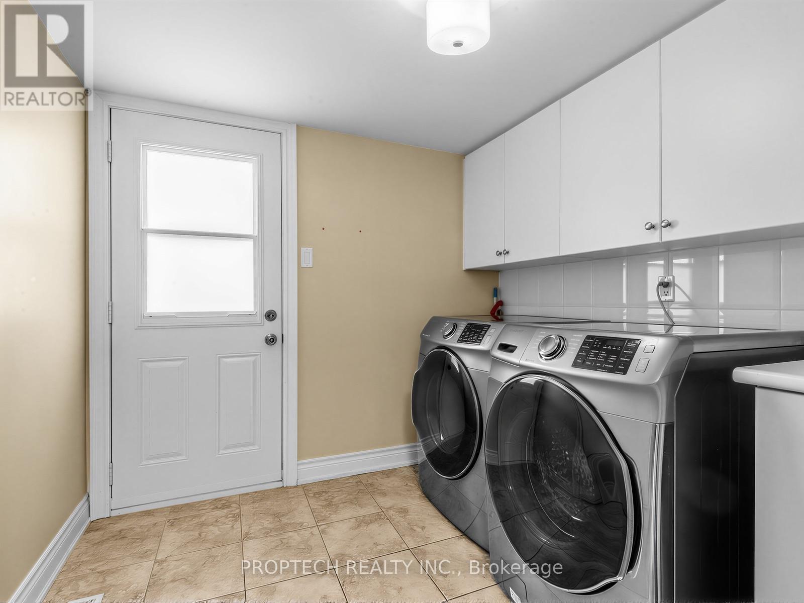 47 Topham Crescent, Richmond Hill, Ontario  L4C 9H1 - Photo 8 - N13667632