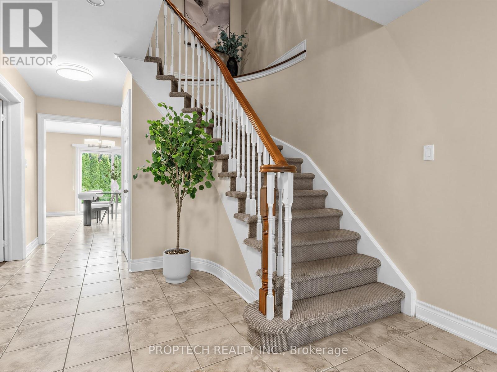47 Topham Crescent, Richmond Hill, Ontario  L4C 9H1 - Photo 9 - N13667632