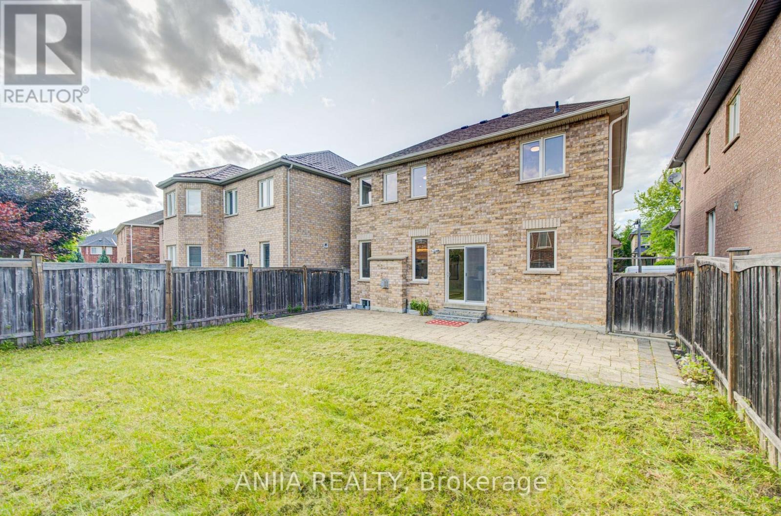 9 Mimosa Street, Markham, Ontario  L6E 1E1 - Photo 36 - N13667728