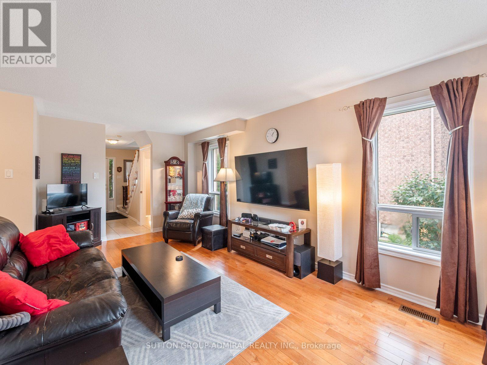 267 Warner Crescent, Newmarket, Ontario  L3X 2G6 - Photo 10 - N13667742