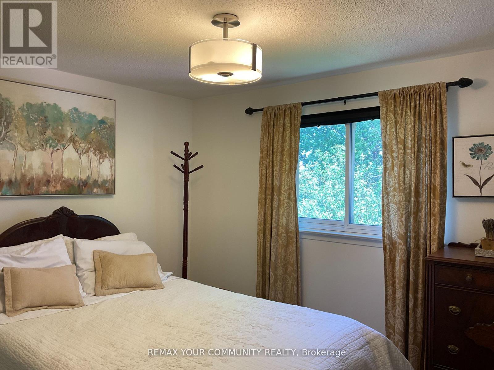 111 Springhead Gardens, Richmond Hill, Ontario  L4C 5C3 - Photo 15 - N13667792