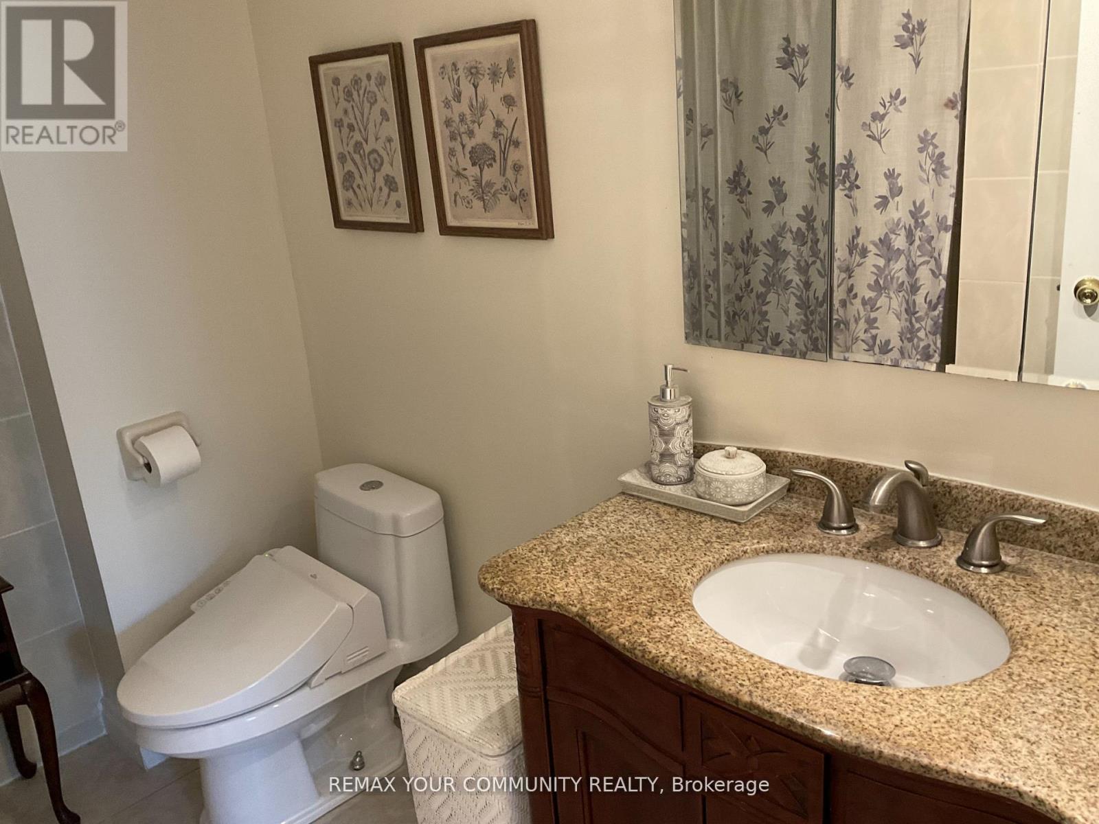 111 Springhead Gardens, Richmond Hill, Ontario  L4C 5C3 - Photo 17 - N13667792