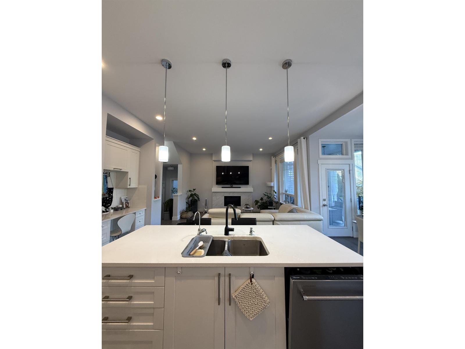 20455 83a Avenue, Langley, British Columbia  V2Y 0S2 - Photo 11 - R3155202