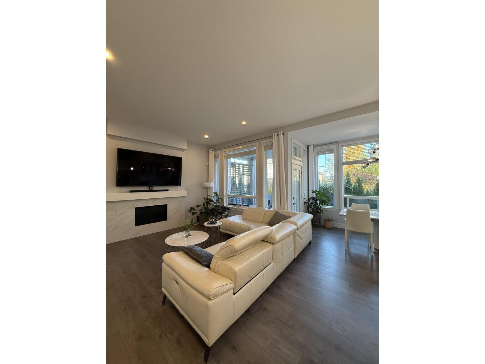 20455 83a Avenue, Langley, British Columbia  V2Y 0S2 - Photo 4 - R3155202