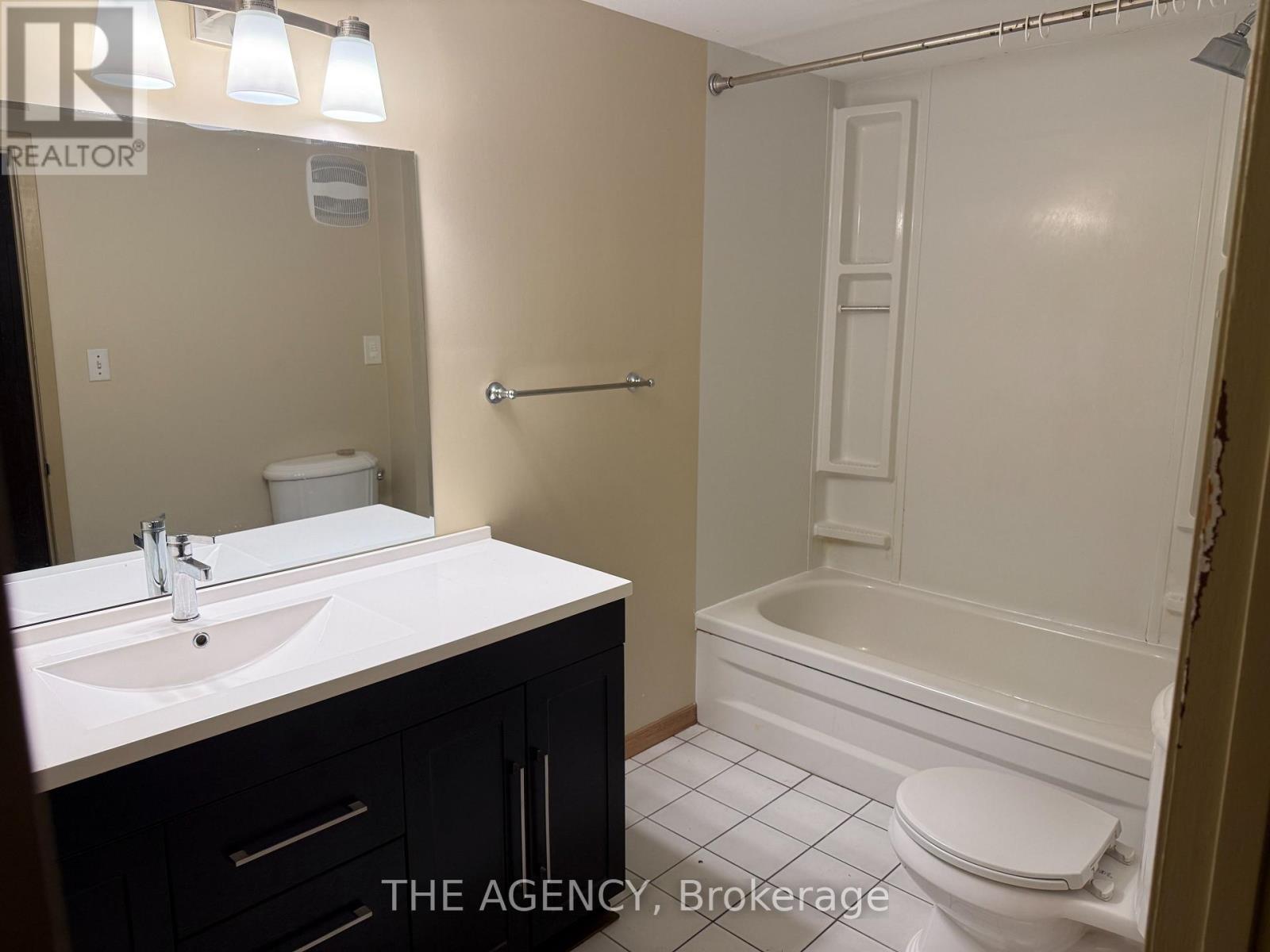 323 Waratah Avenue, Newmarket, Ontario  L3Y 5J3 - Photo 35 - N13667806