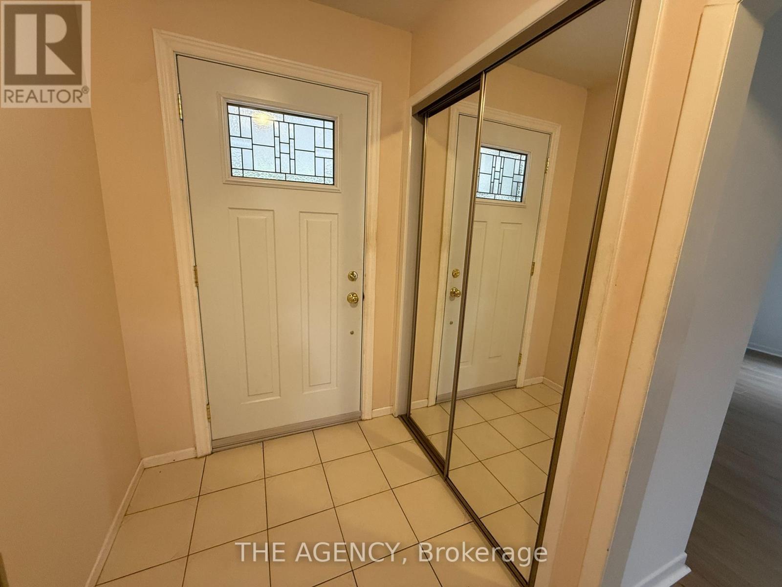 323 Waratah Avenue, Newmarket, Ontario  L3Y 5J3 - Photo 5 - N13667806