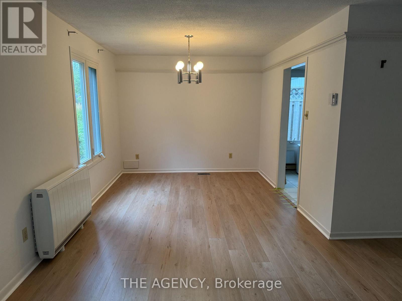 323 Waratah Avenue, Newmarket, Ontario  L3Y 5J3 - Photo 8 - N13667806