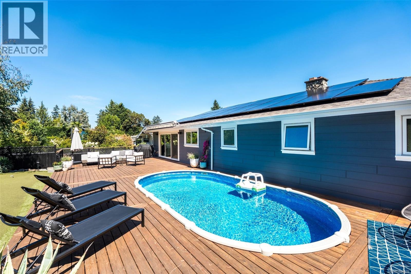 4902 Alamida Cres, Saanich, British Columbia  V8Y 2T3 - Photo 22 - 1046525