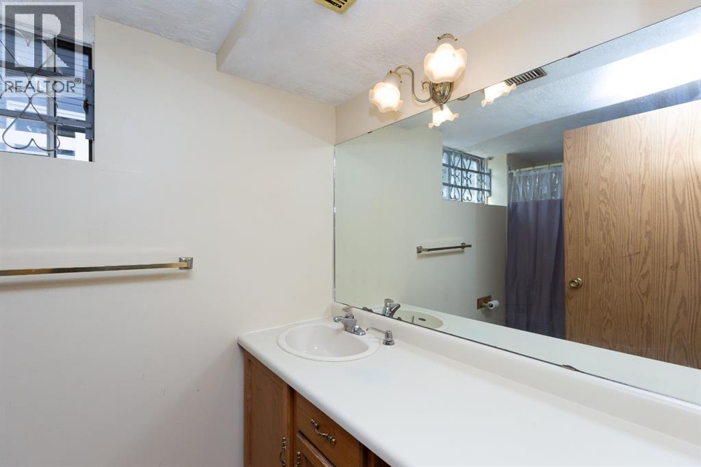 95 Castleridge Close NE, Calgary, Alberta  T3J 1Y9 - Photo 21 - A2328599