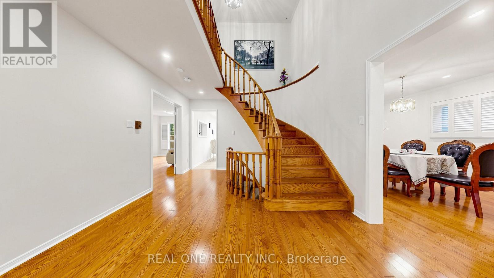 2027 Roy Ivor Crescent, Mississauga, Ontario  L5L 3N7 - Photo 5 - W13667630