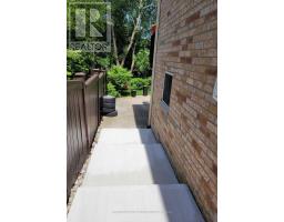 19 FRESHSPRING DRIVE, Brampton, Ontario