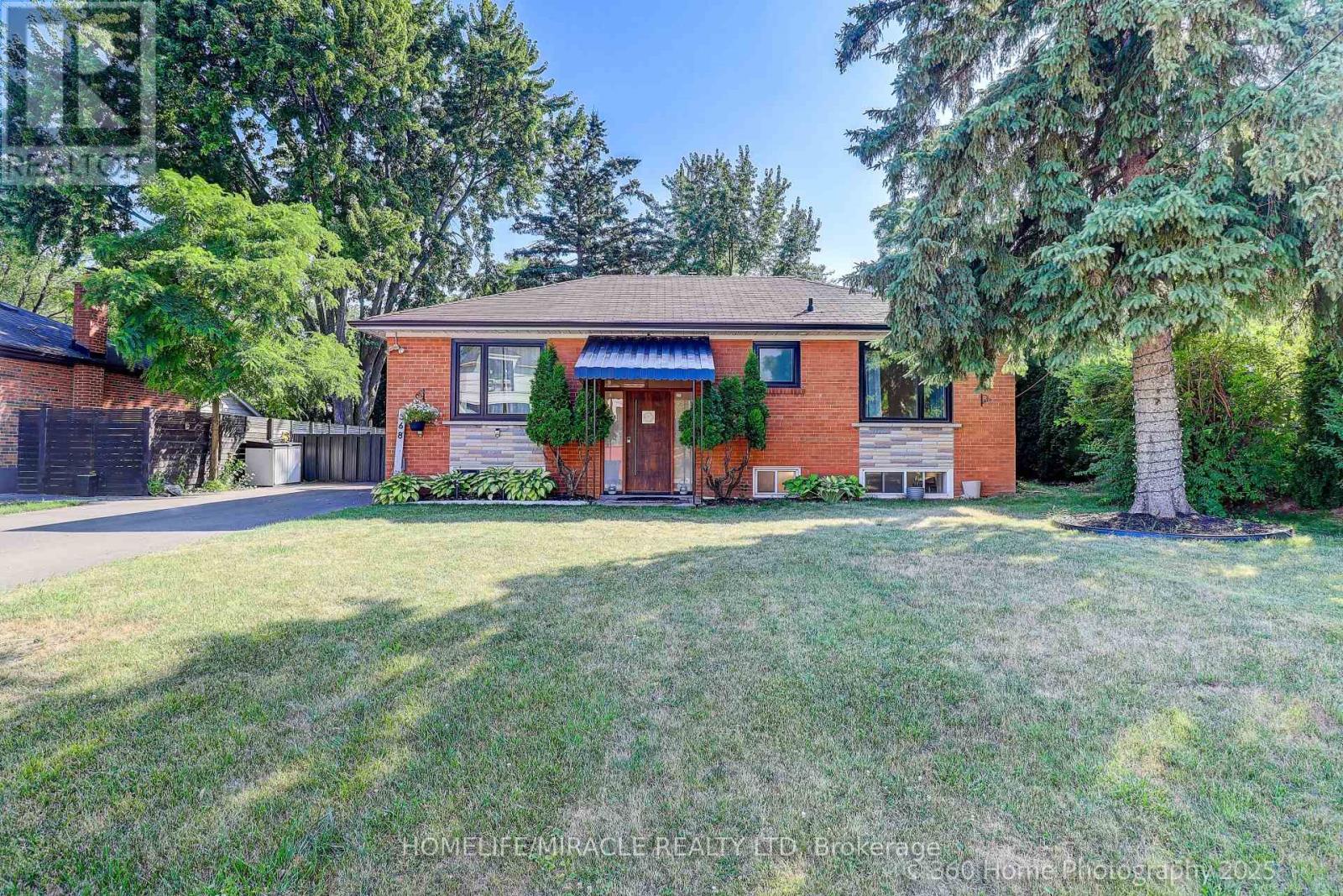 568 WEIR AVENUE, Oakville, Ontario