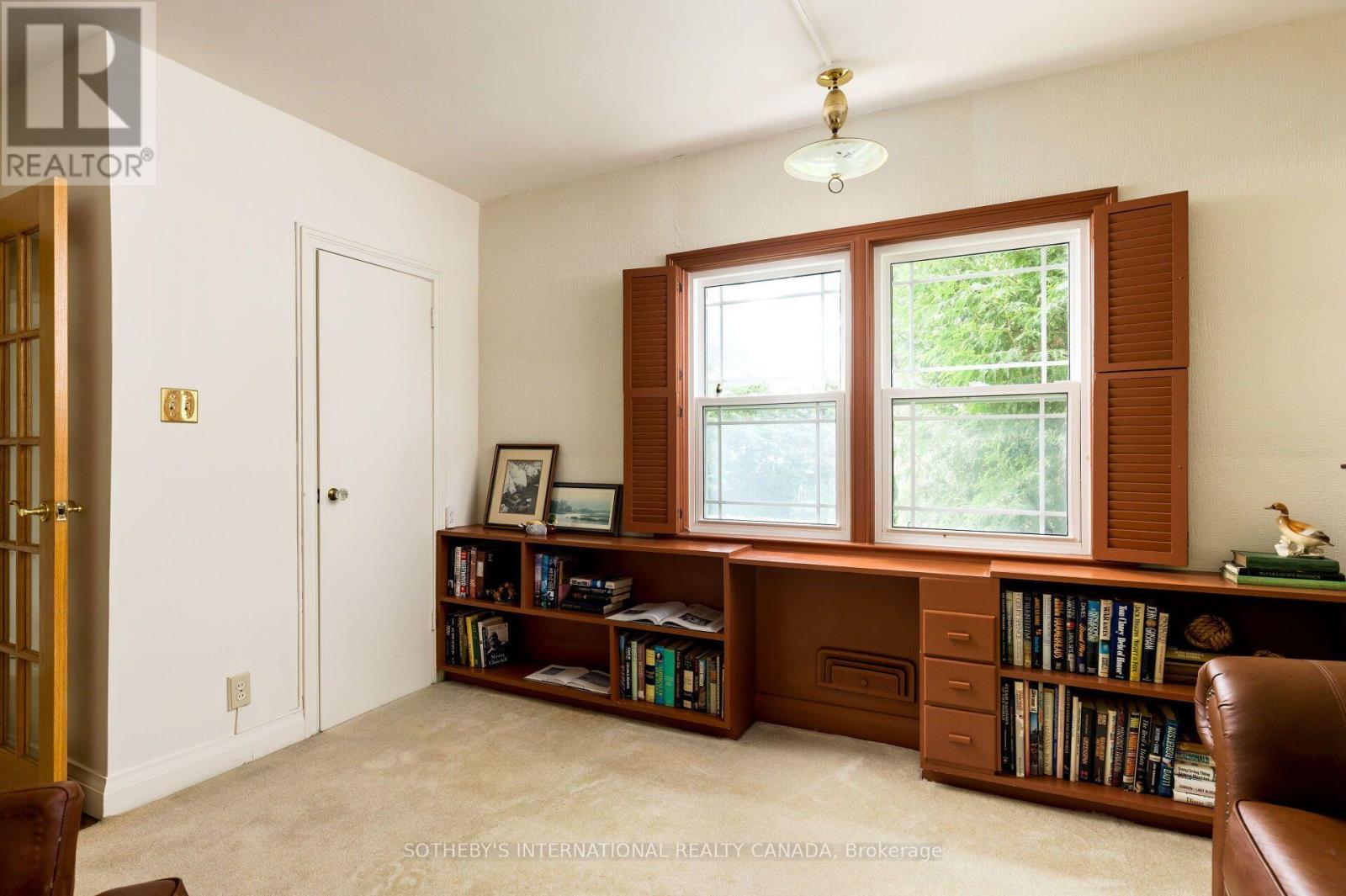 37 Hilldowntree Road, Toronto, Ontario  M9A 2Z7 - Photo 10 - W13667686
