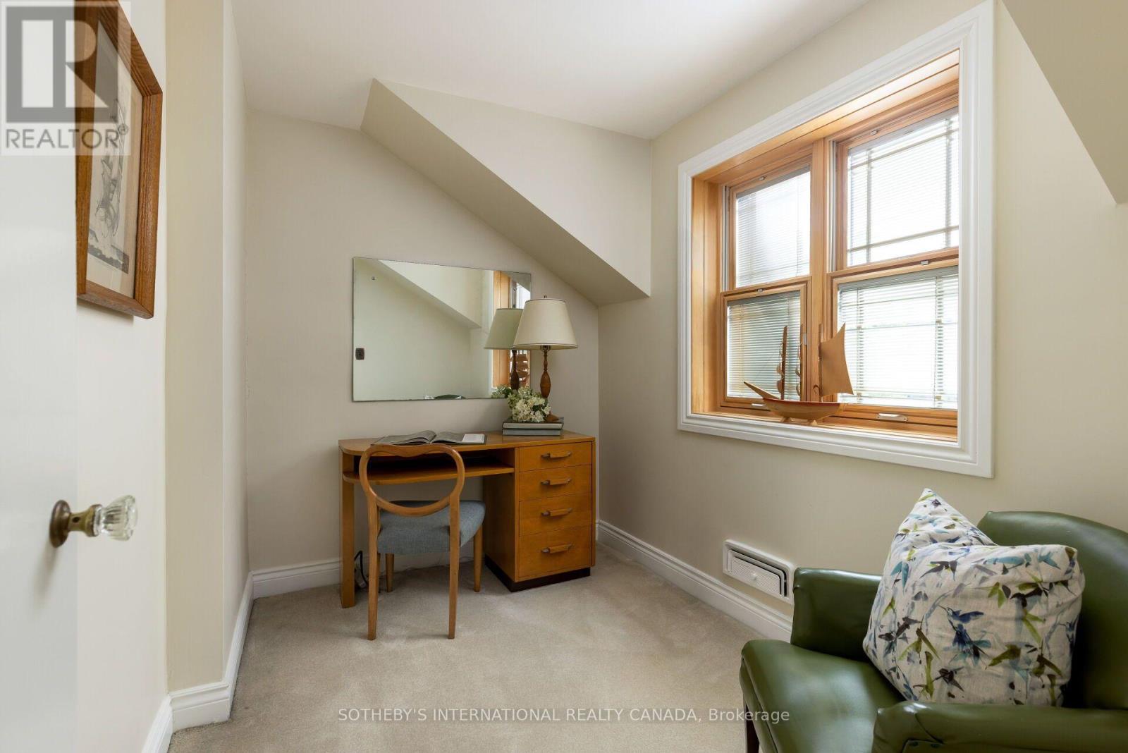 37 Hilldowntree Road, Toronto, Ontario  M9A 2Z7 - Photo 18 - W13667686