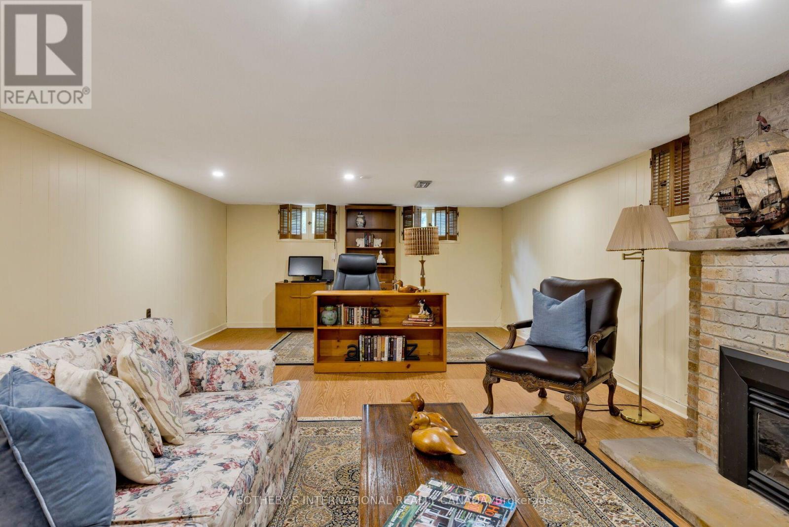37 Hilldowntree Road, Toronto, Ontario  M9A 2Z7 - Photo 25 - W13667686