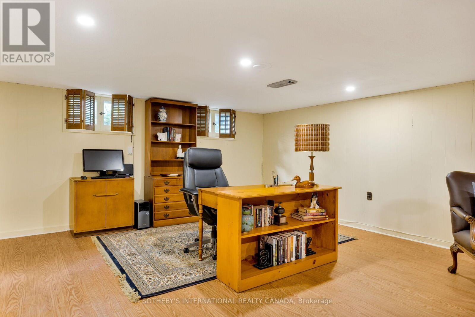 37 Hilldowntree Road, Toronto, Ontario  M9A 2Z7 - Photo 27 - W13667686