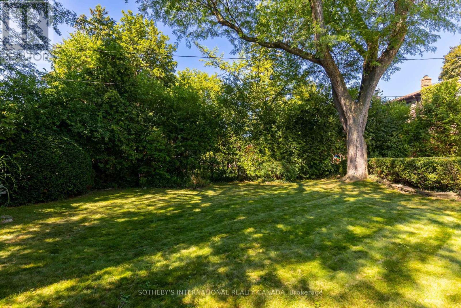 37 Hilldowntree Road, Toronto, Ontario  M9A 2Z7 - Photo 36 - W13667686