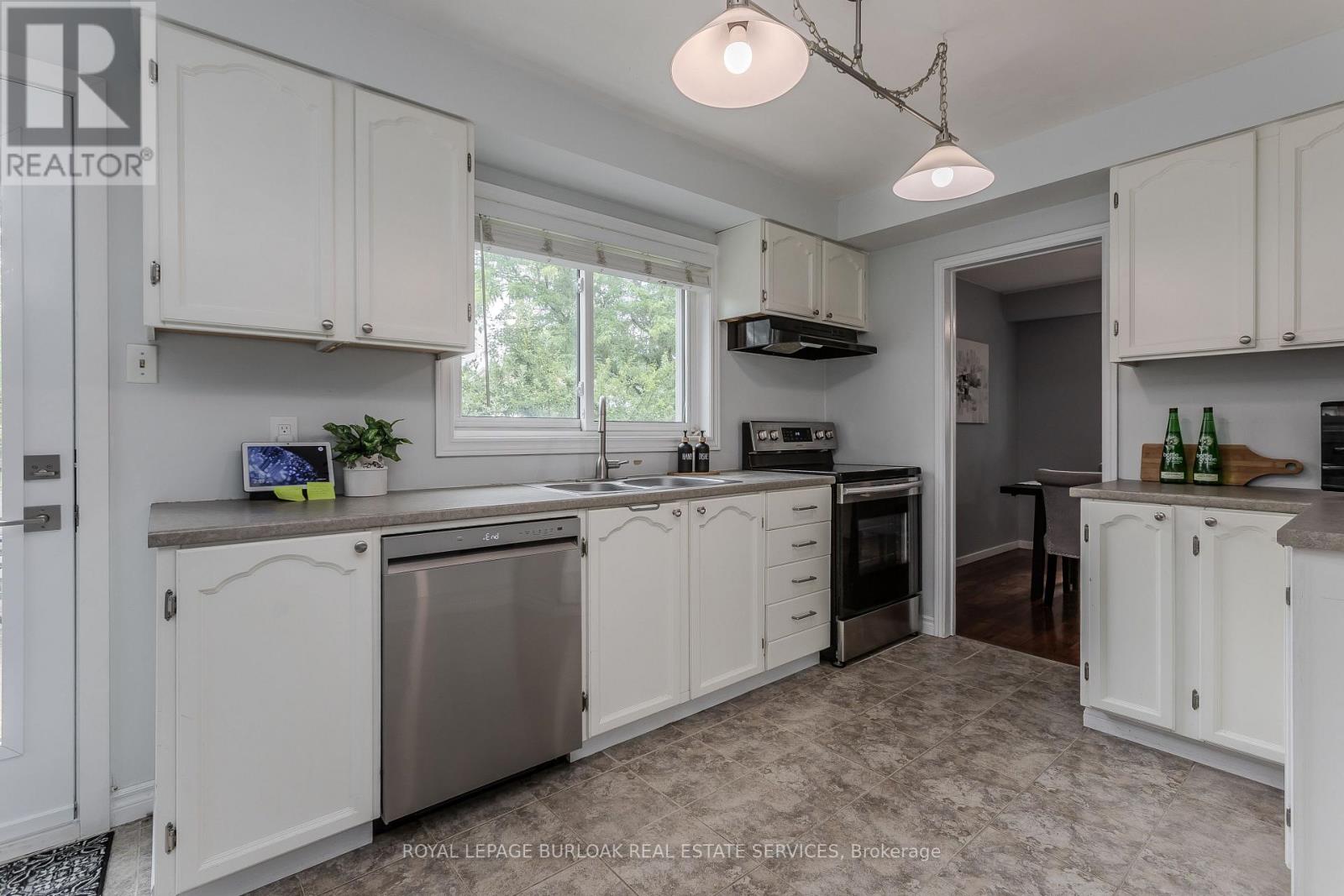 3094 Autumn Hill Crescent, Burlington, Ontario  L7M 1Y6 - Photo 10 - W13667726