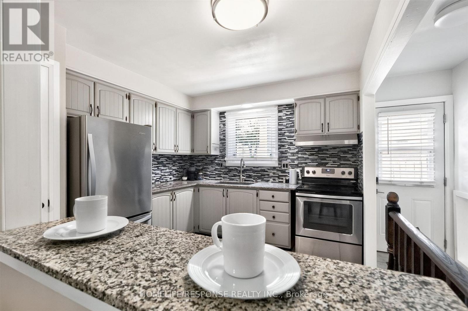 429 Daralea Heights, Mississauga, Ontario  L5A 3H7 - Photo 8 - W13667734