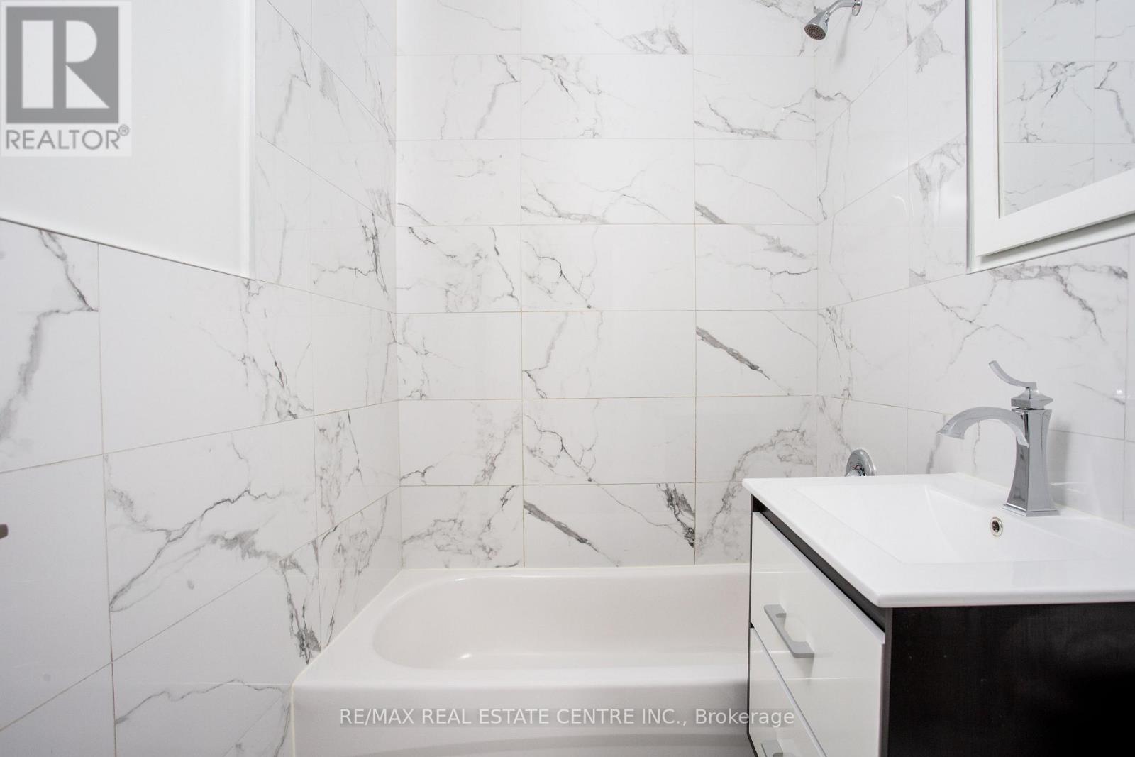 103 - 371 Lakeshore Road W, Mississauga, Ontario  L5H 1H4 - Photo 11 - W13667736